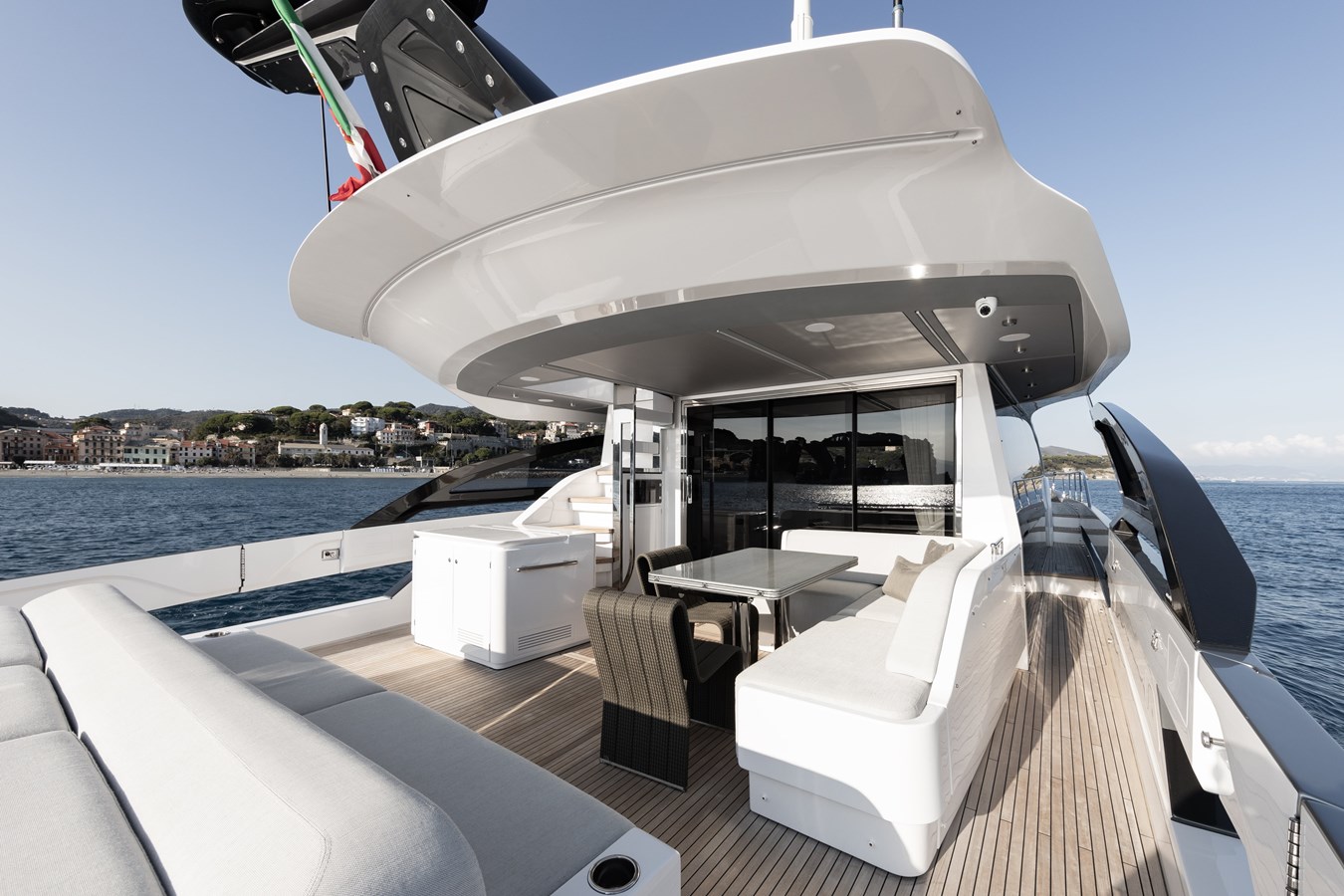Azimut Yachts Motor Yacht Never Give Up For Sale