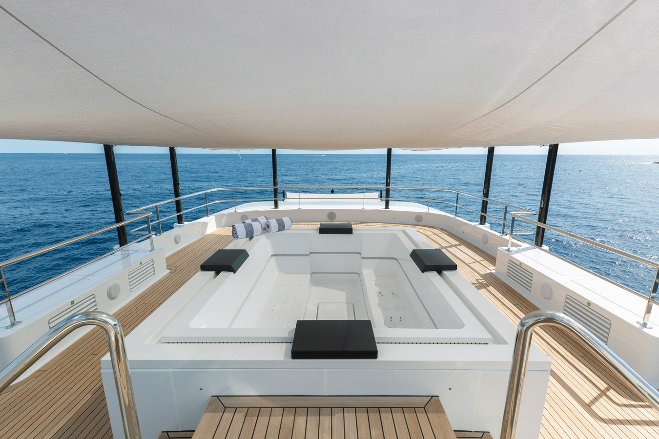 Versilcraft Motor Yacht Miss Candy For Sale