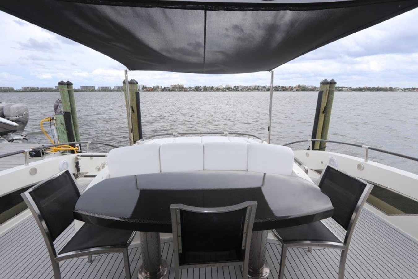 Lazzara Yachts Cruising Yacht BG For Sale
