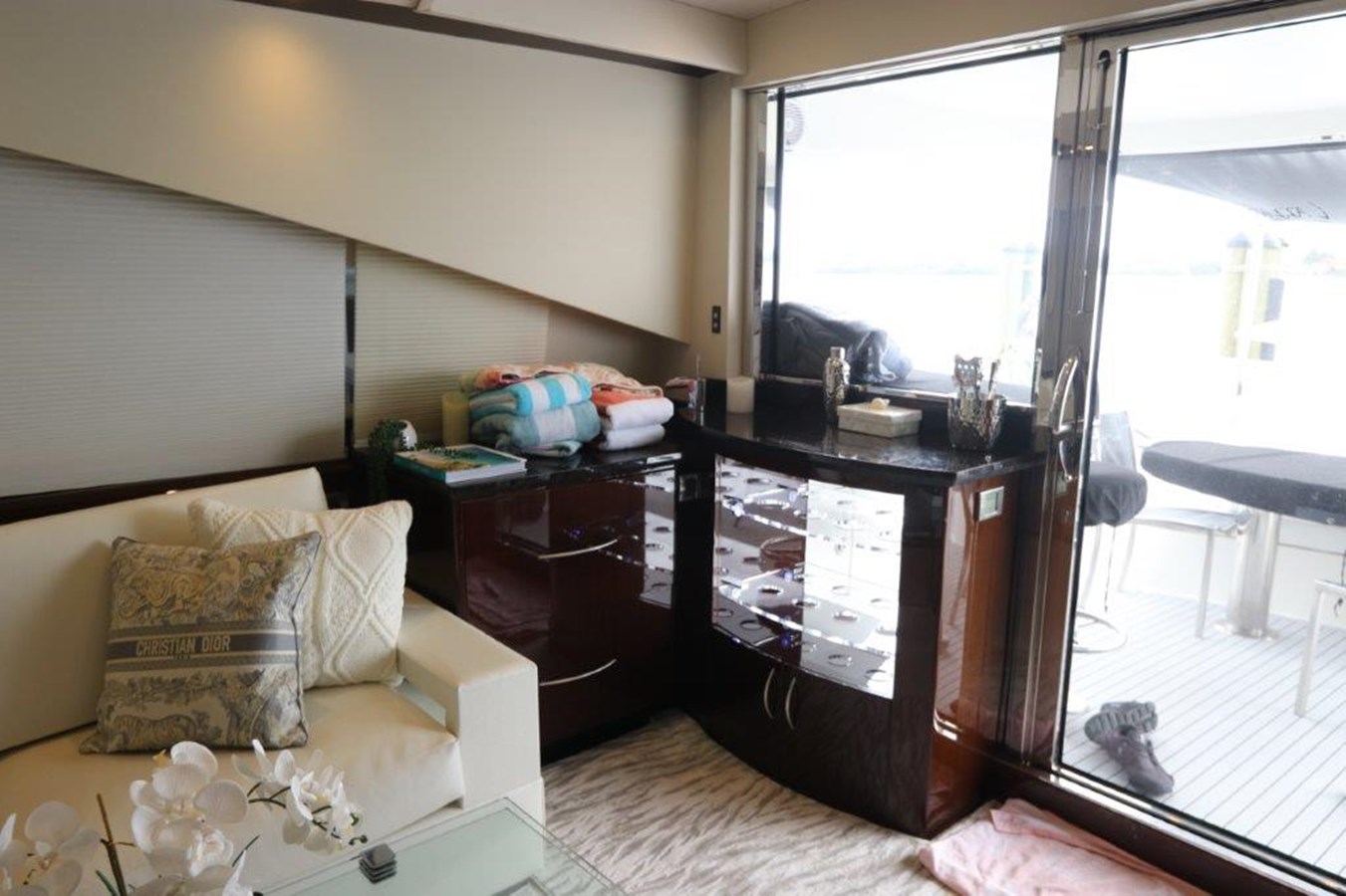 Lazzara Yachts Cruising Yacht BG For Sale