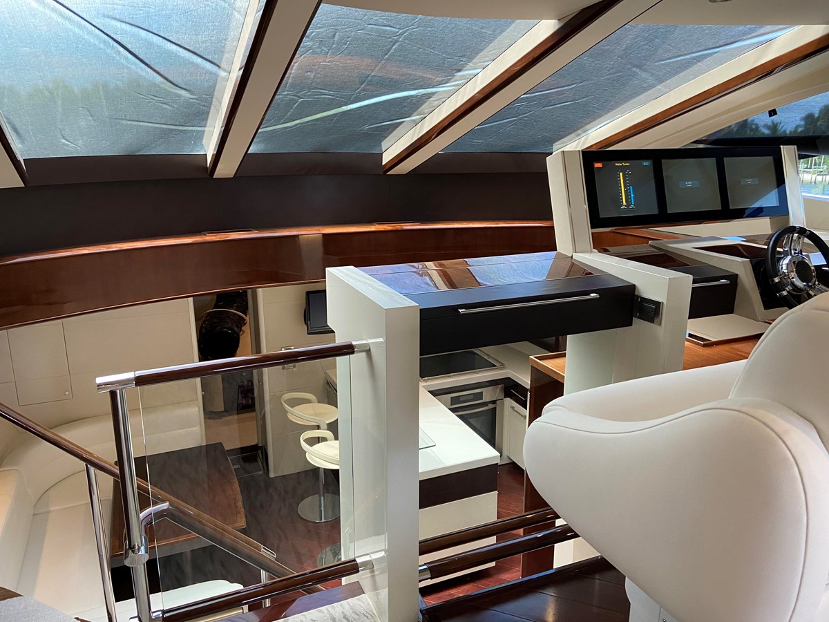Lazzara Yachts Cruising Yacht BG For Sale
