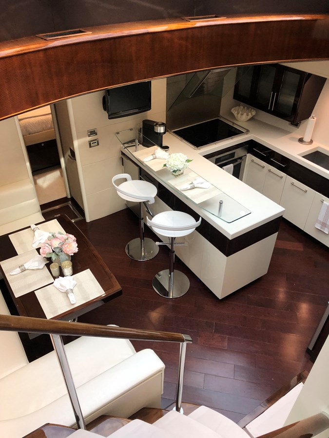 Lazzara Yachts Cruising Yacht BG For Sale