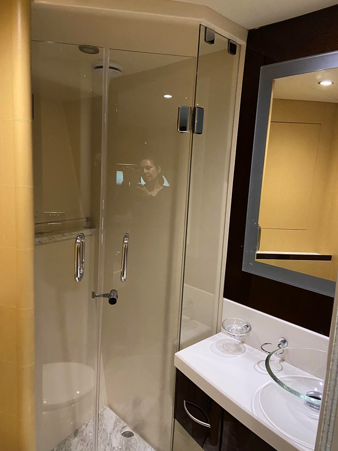Lazzara Yachts Cruising Yacht BG For Sale