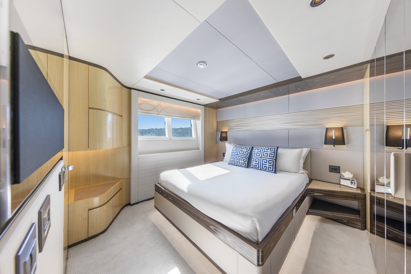 Majesty Motor Yacht M/Y LEGACY For Sale