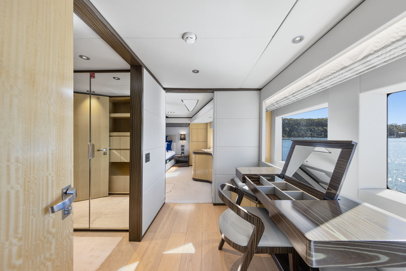 Majesty Motor Yacht M/Y LEGACY For Sale