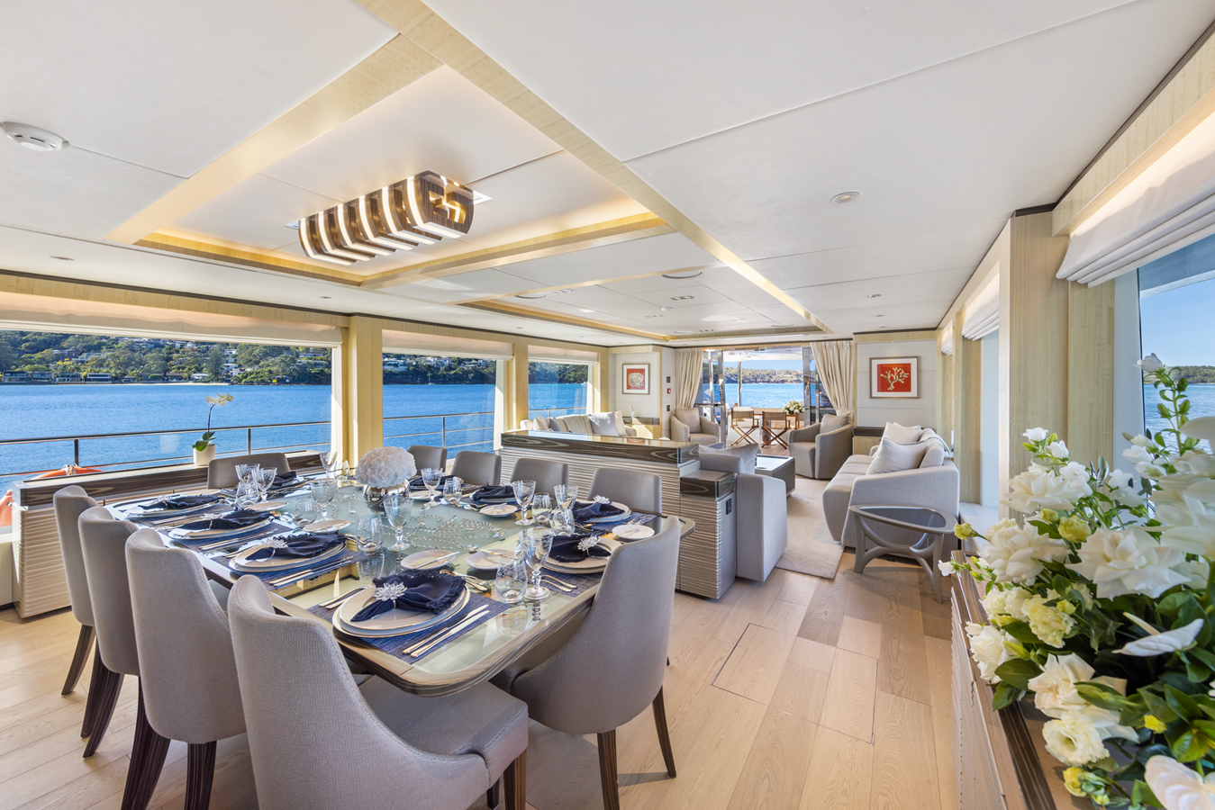 Majesty Motor Yacht M/Y LEGACY For Sale