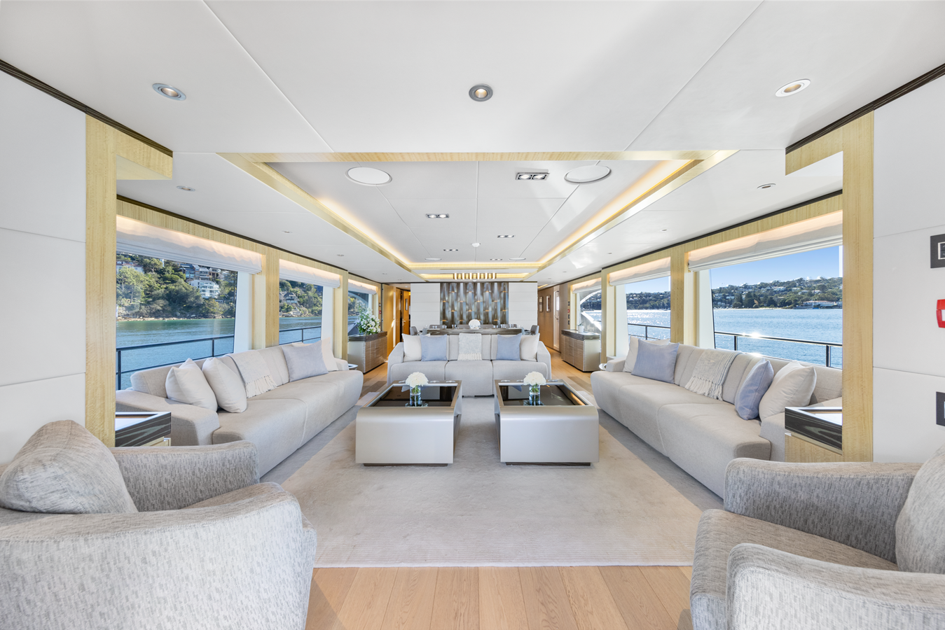 Majesty Motor Yacht M/Y LEGACY For Sale