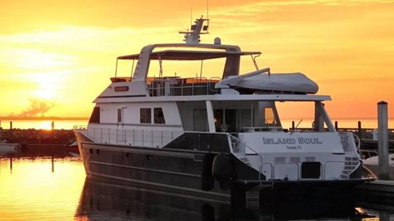 Custom Motor Yacht Island Soul For Sale