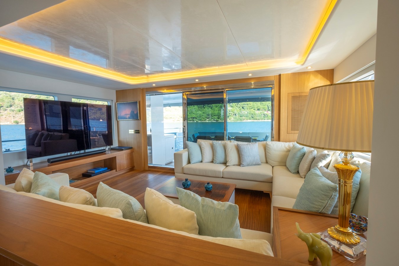 Mural Yachts Trawler Yacht 85' SEMI DISPLACEMENT TRAWLER For Sale
