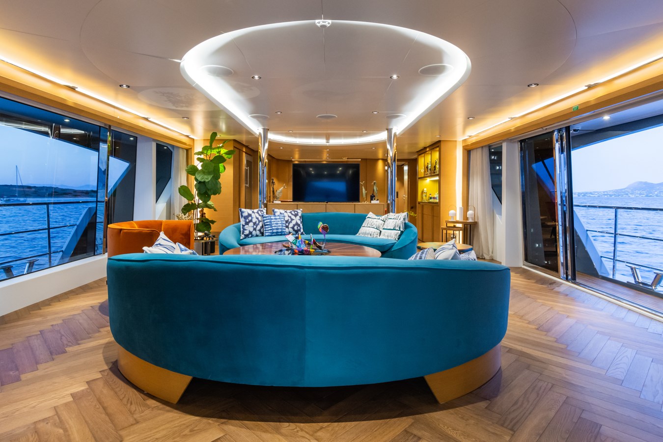 Custom Motor Yacht Leonidas For Sale