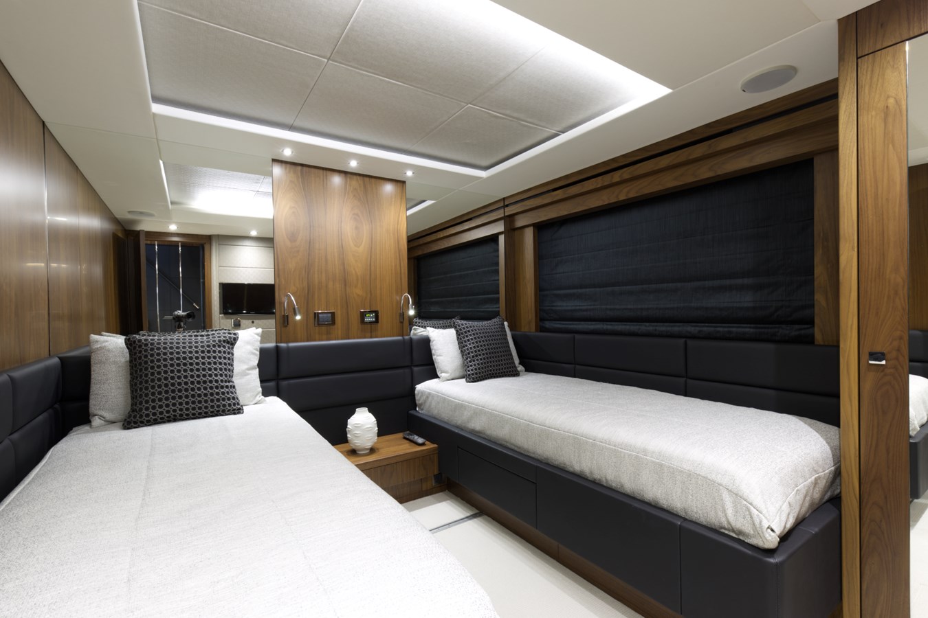 Sunseeker Motor Yacht XSK06864H718 For Sale