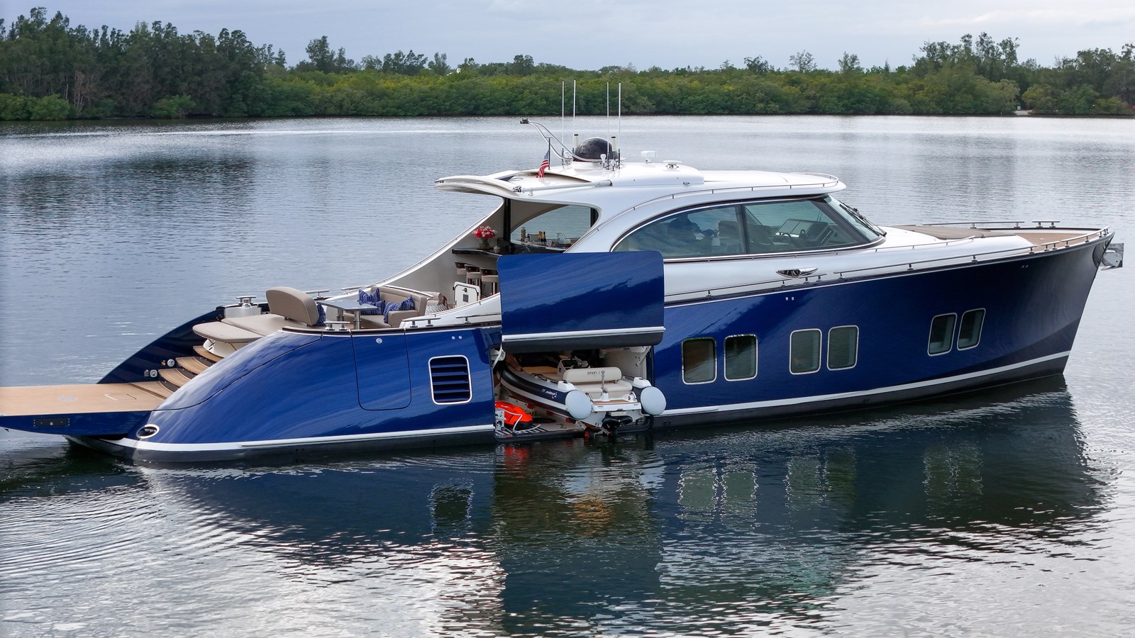 Zeelander Yachts Sport Yacht MaddamC2 For Sale