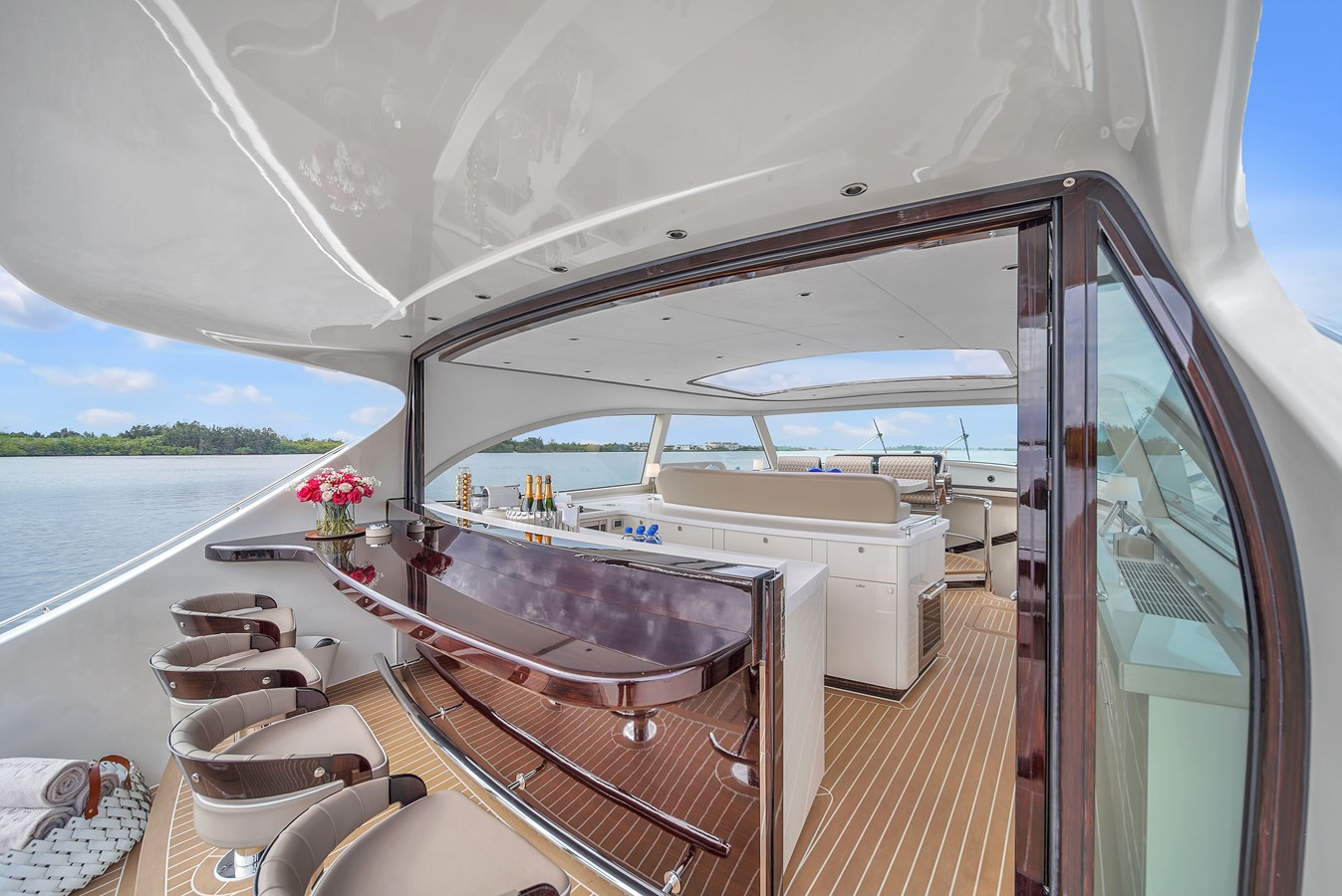 Zeelander Yachts Sport Yacht MaddamC2 For Sale