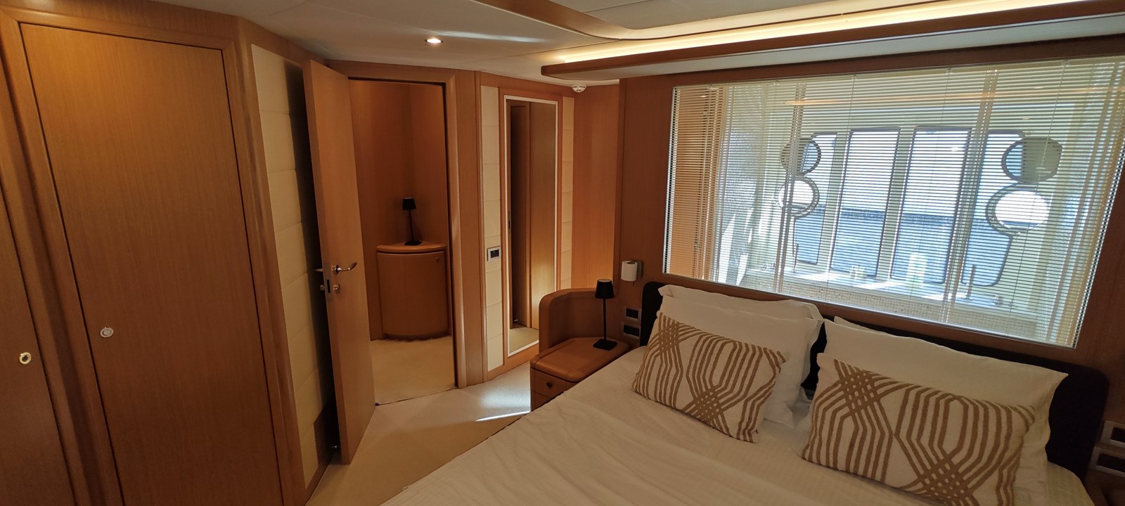Ferretti Yachts Motor Yacht MAYBE NOT For Sale