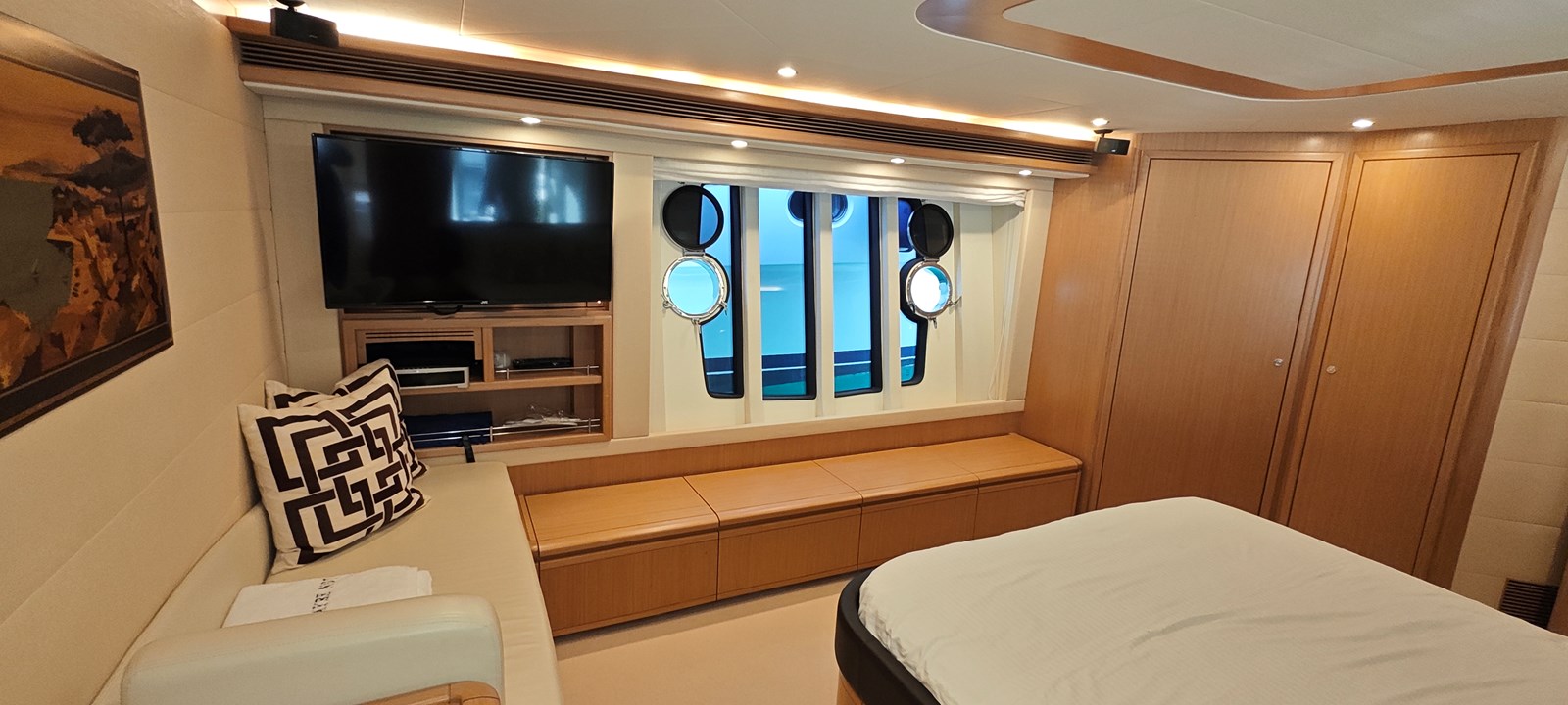 Ferretti Yachts Motor Yacht MAYBE NOT For Sale