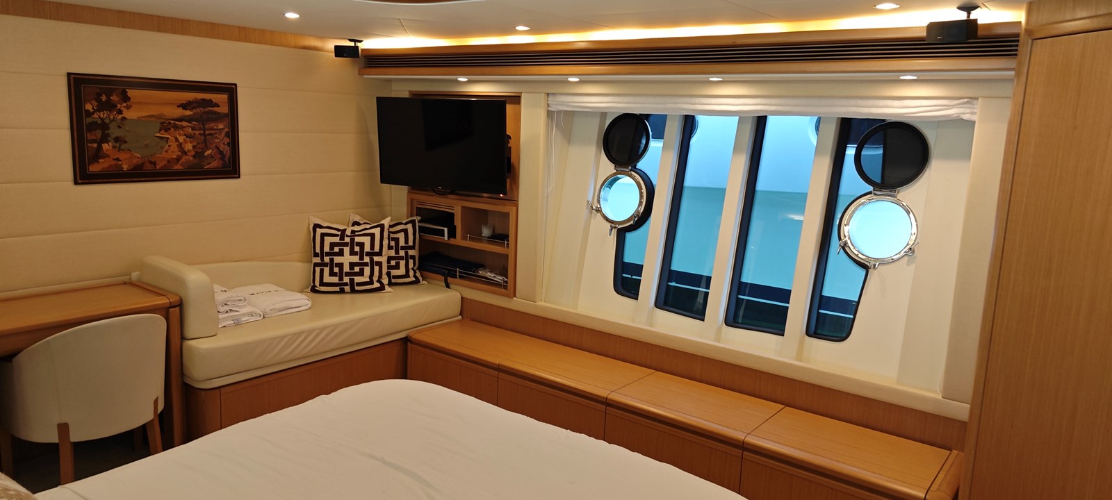 Ferretti Yachts Motor Yacht MAYBE NOT For Sale