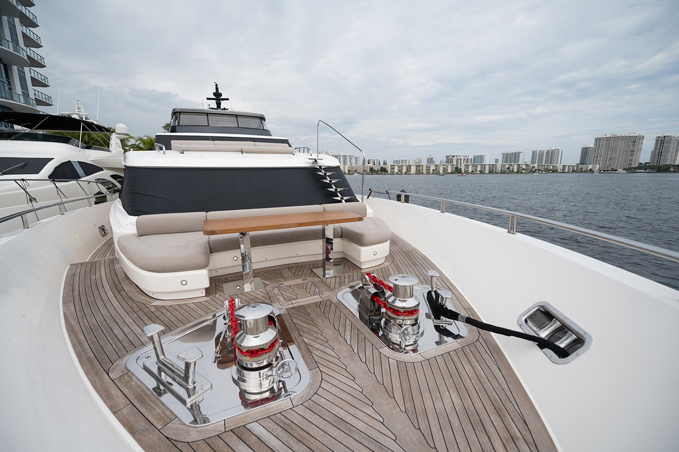 Sanlorenzo Yachts Motor Yacht RYEN For Sale
