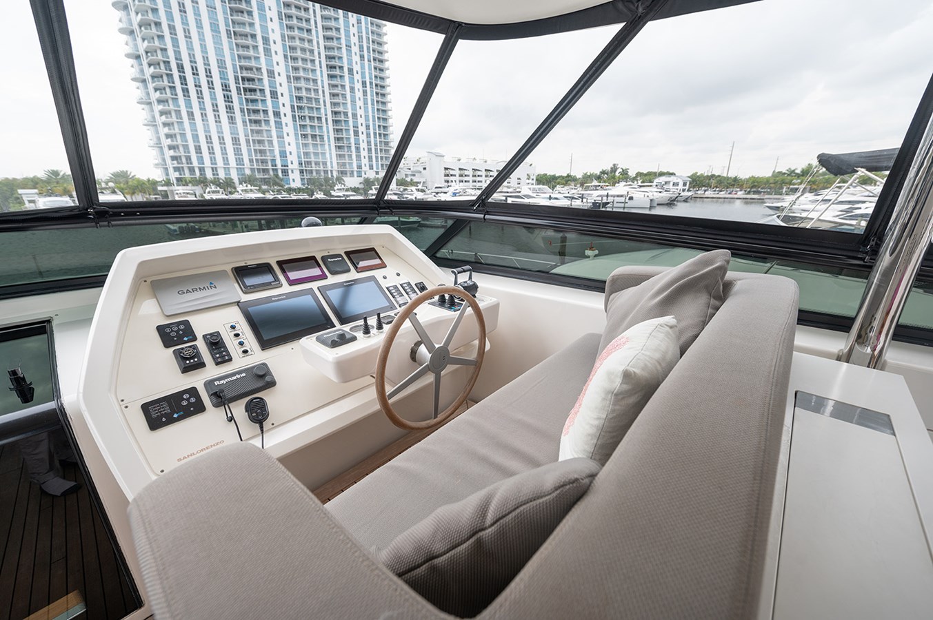 Sanlorenzo Yachts Motor Yacht RYEN For Sale