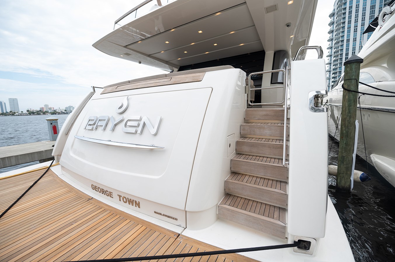 Sanlorenzo Yachts Motor Yacht RYEN For Sale