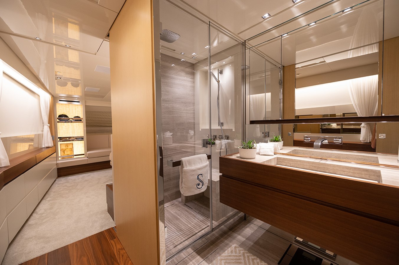 Sanlorenzo Yachts Motor Yacht RYEN For Sale