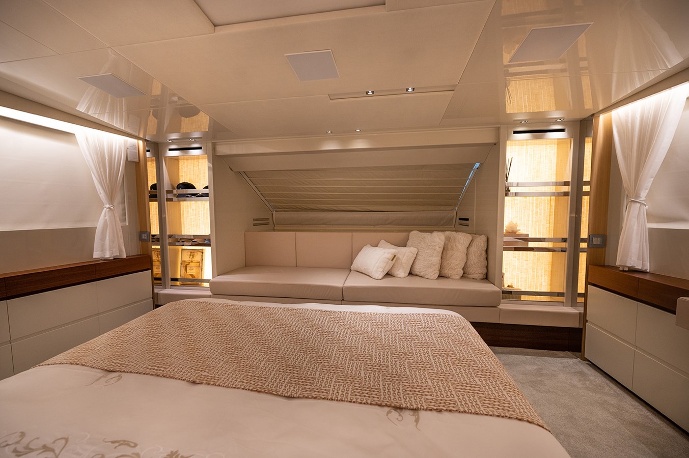 Sanlorenzo Yachts Motor Yacht RYEN For Sale