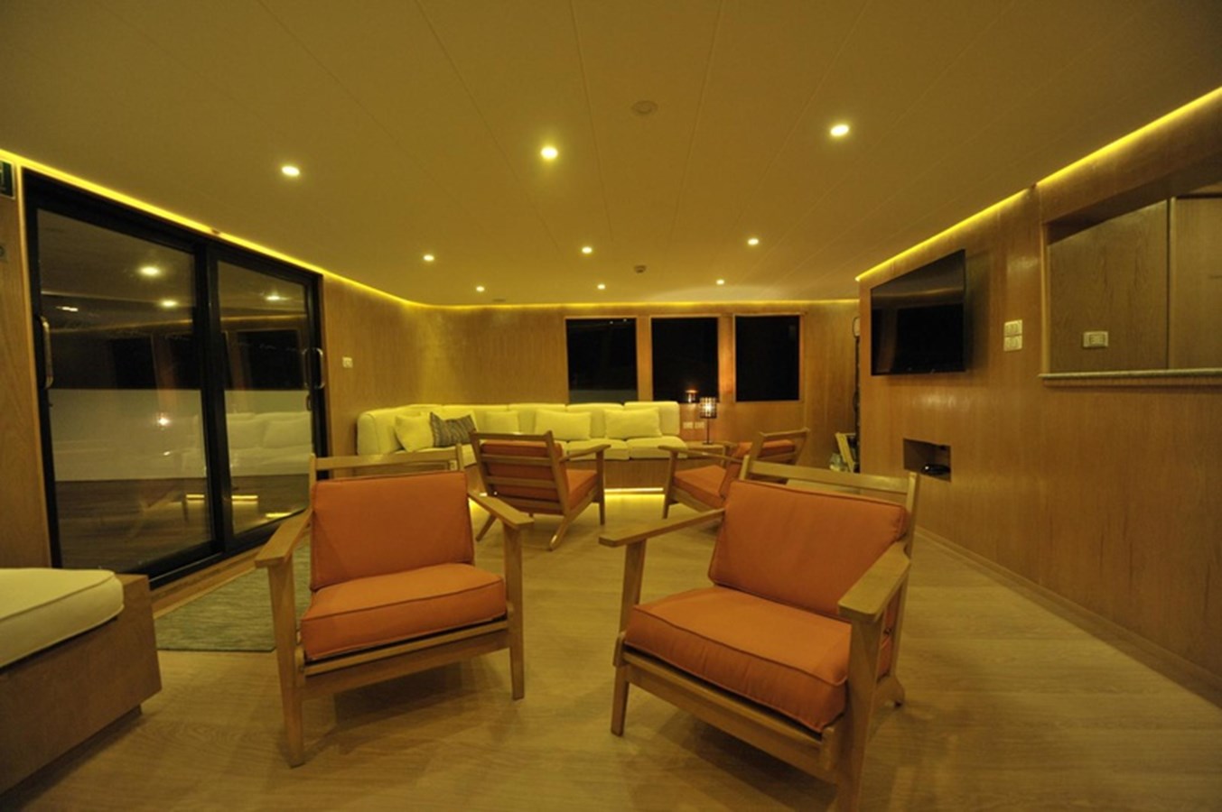 Custom Motor Yacht 2017 Safari Yacht 142 Custom For Sale