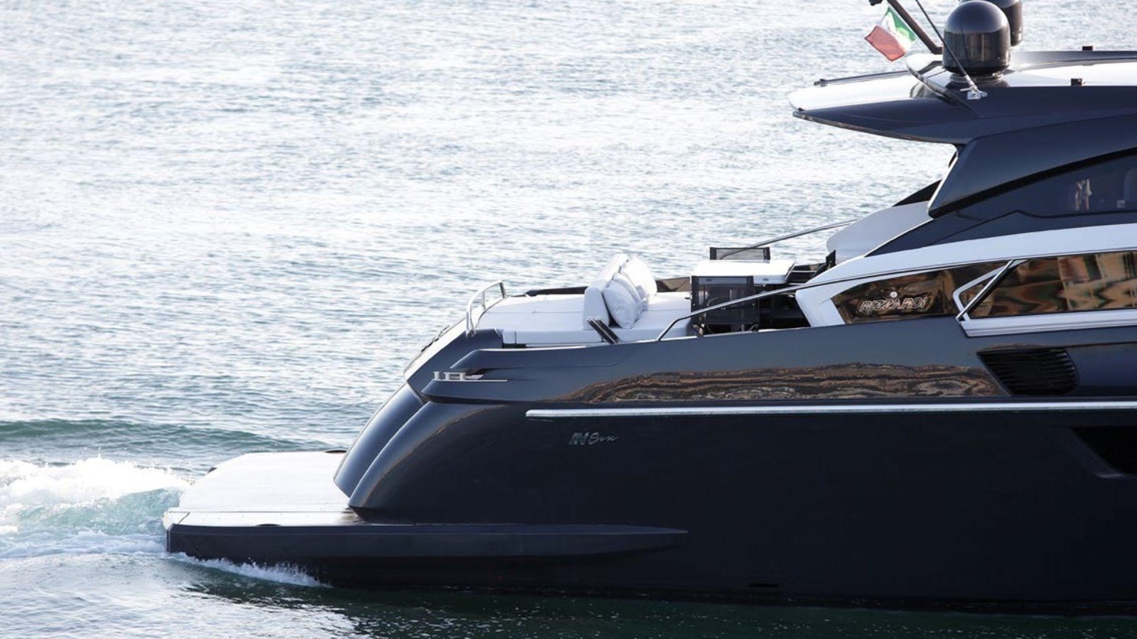Rizzardi Motor Yacht IN SIX For Sale