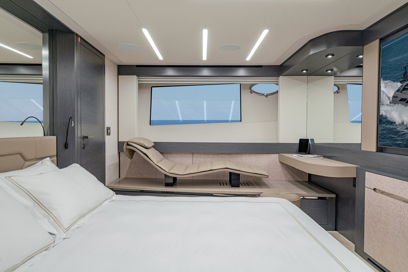 Pershing Motor Yacht SILVER BULLET For Sale