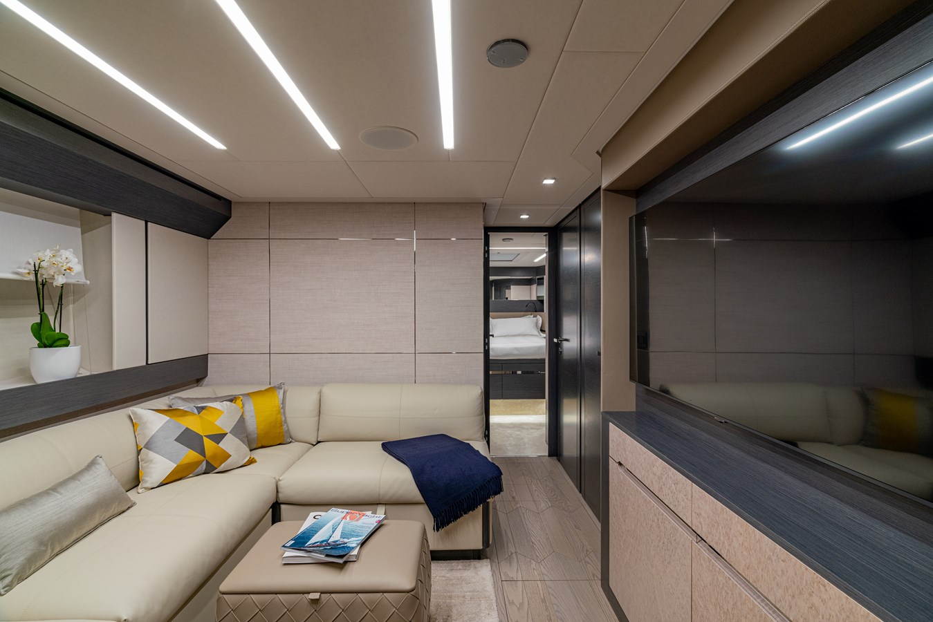 Pershing Motor Yacht SILVER BULLET For Sale