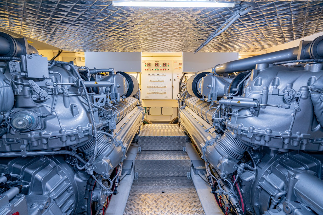 Pershing Motor Yacht SILVER BULLET For Sale