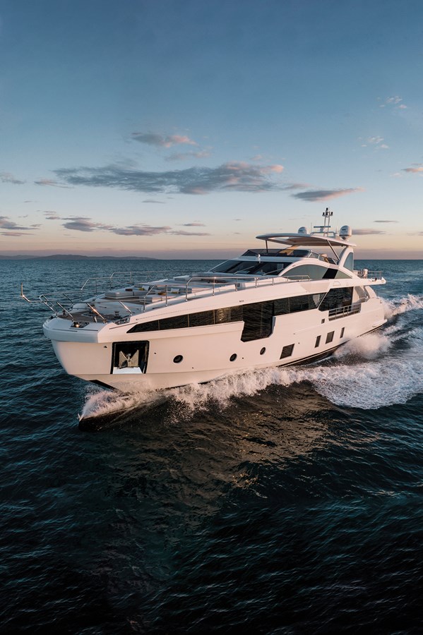 Azimut Yachts Motor Yacht ALBA For Sale