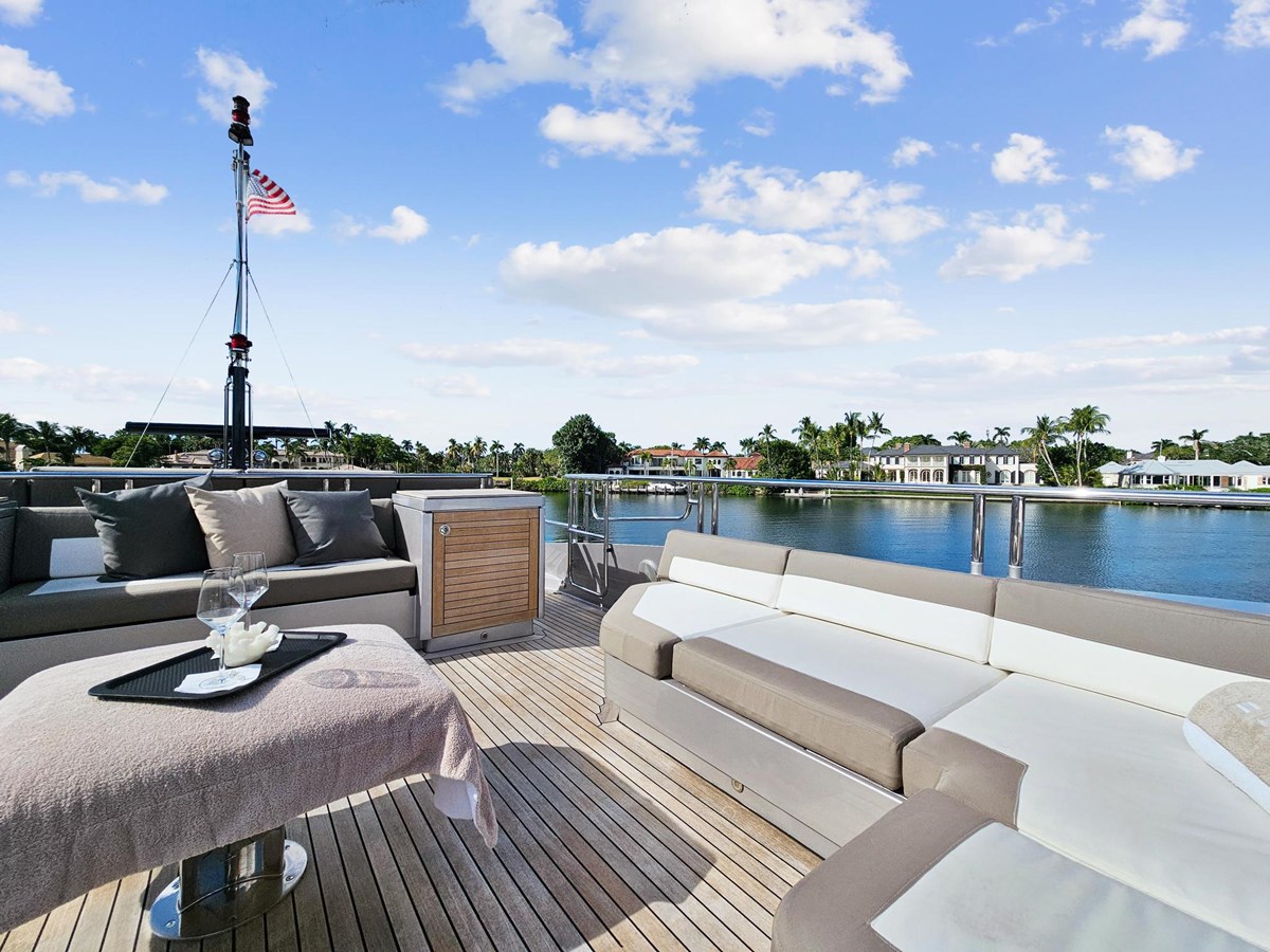 Palmer Johnson Sport Yacht Izumi For Sale