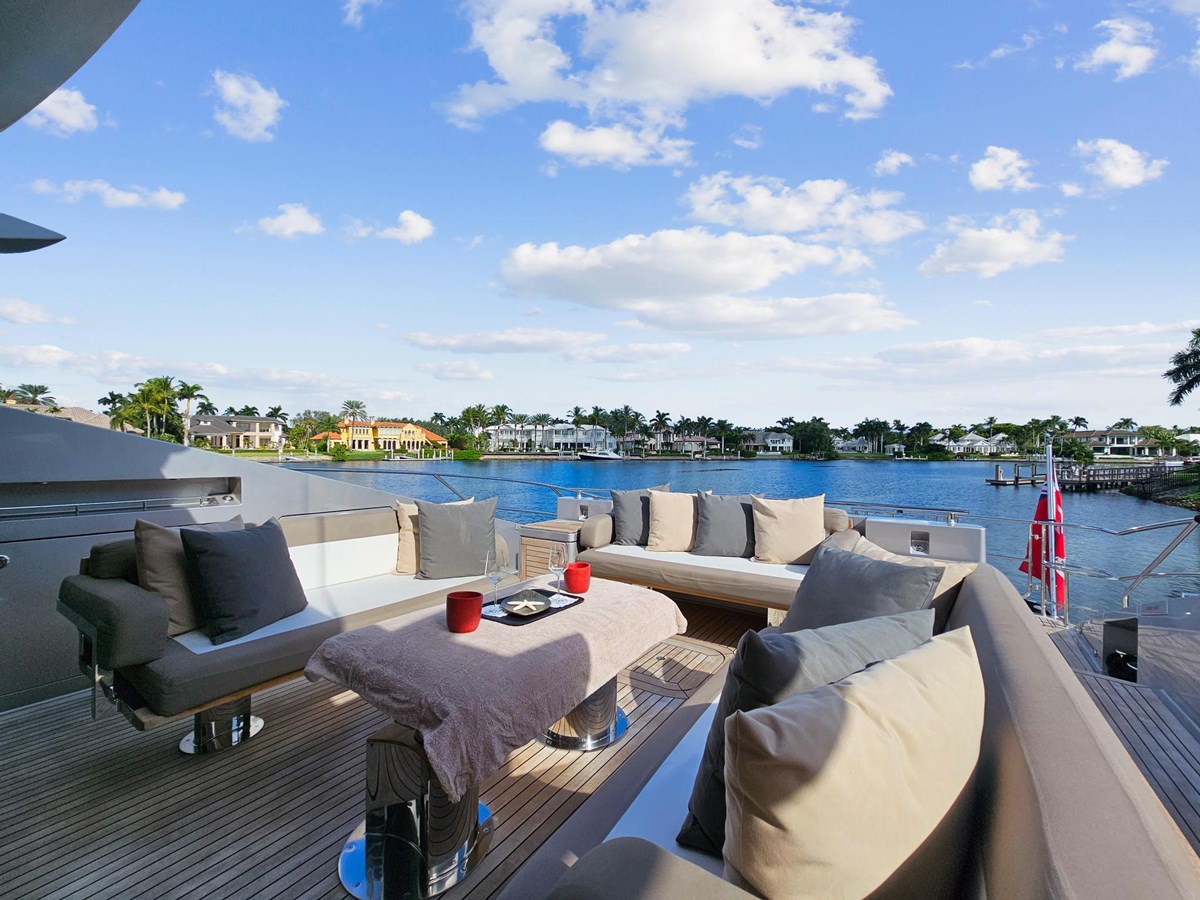 Palmer Johnson Sport Yacht Izumi For Sale