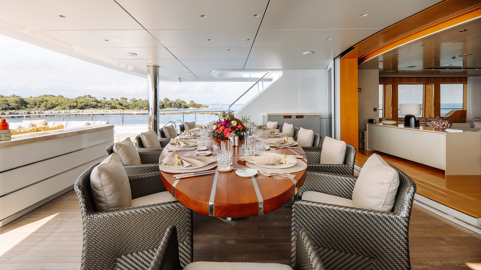 Icon Yachts Motor Yacht LOON For Sale