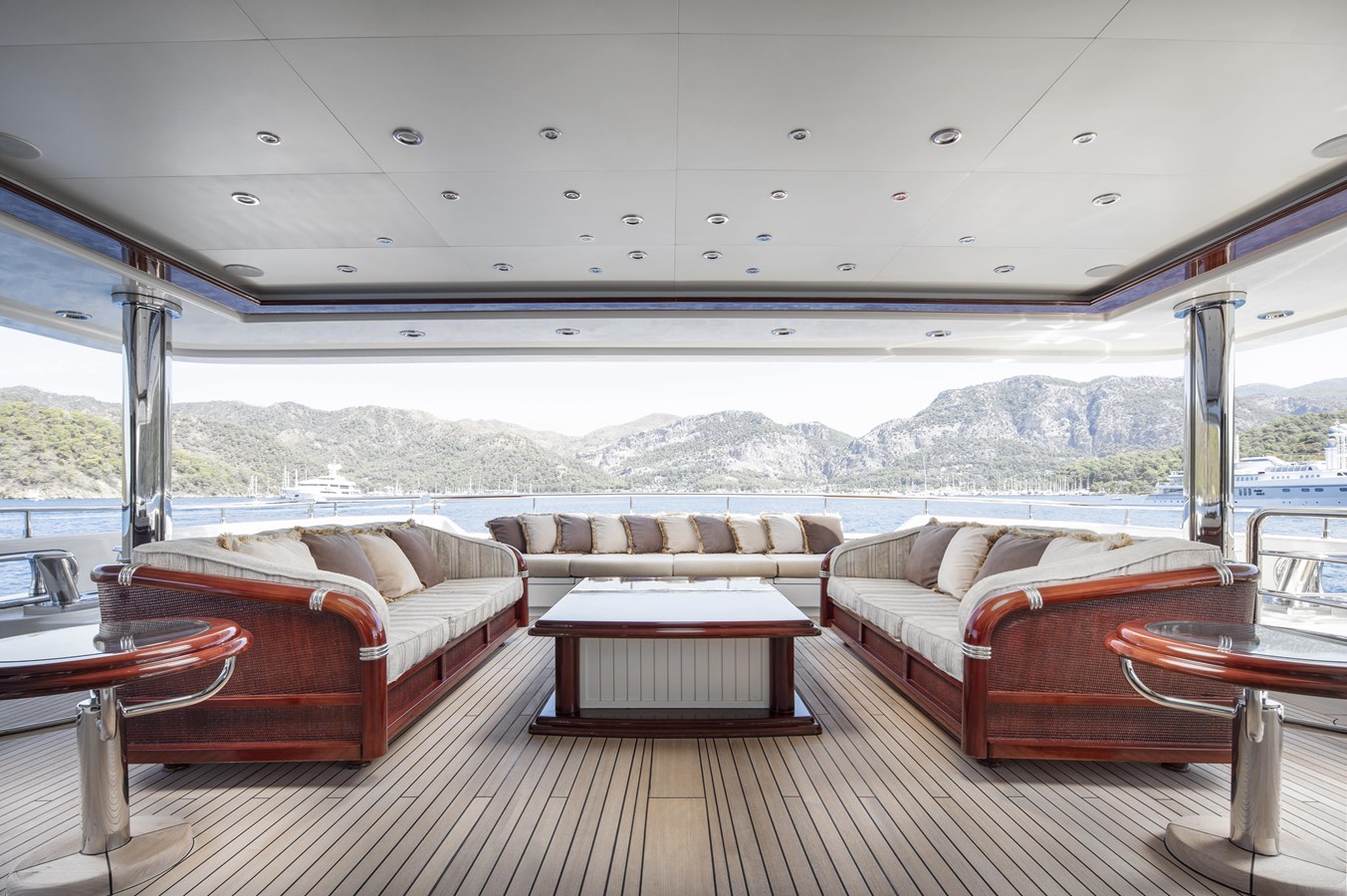 Crn Motor Yacht RICHAR For Sale