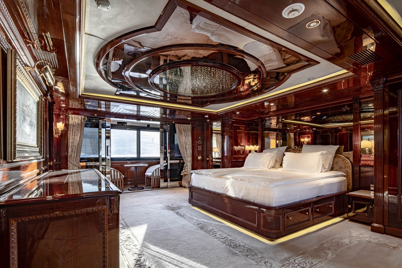 Crn Motor Yacht RICHAR For Sale