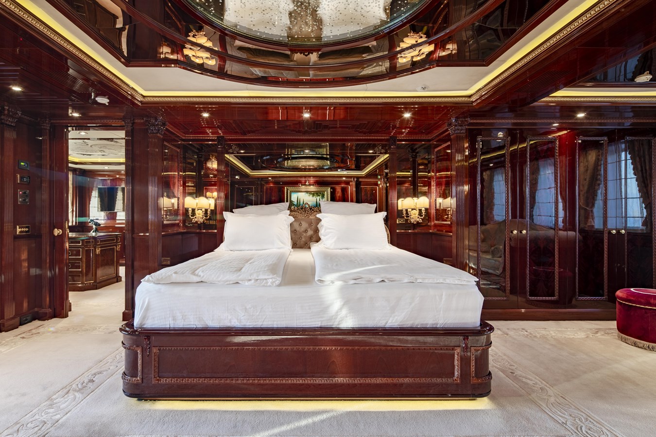 Crn Motor Yacht RICHAR For Sale