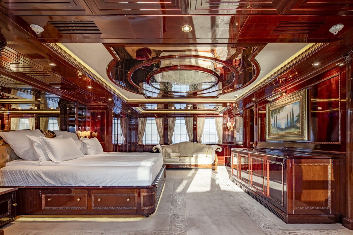 Crn Motor Yacht RICHAR For Sale