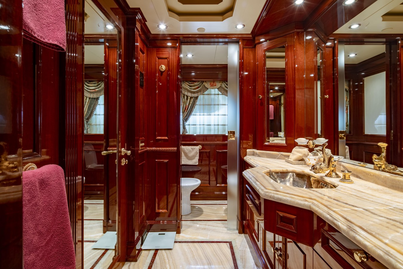 Crn Motor Yacht RICHAR For Sale