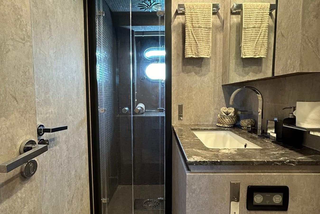 Arno Leopard Motor Yacht LEOPARD 31 OPEN For Sale