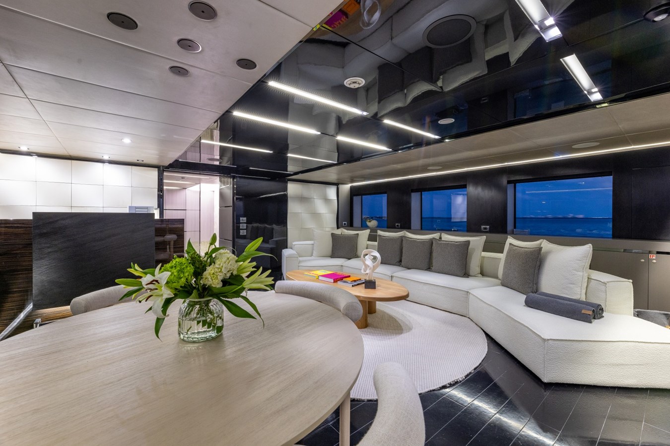 Admiral Motor Yacht MAVERICK For Sale
