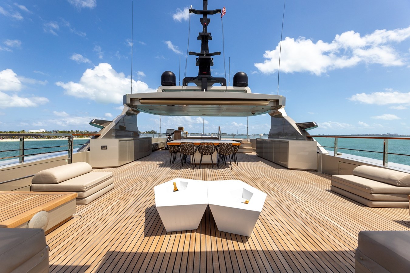 Admiral Motor Yacht MAVERICK For Sale