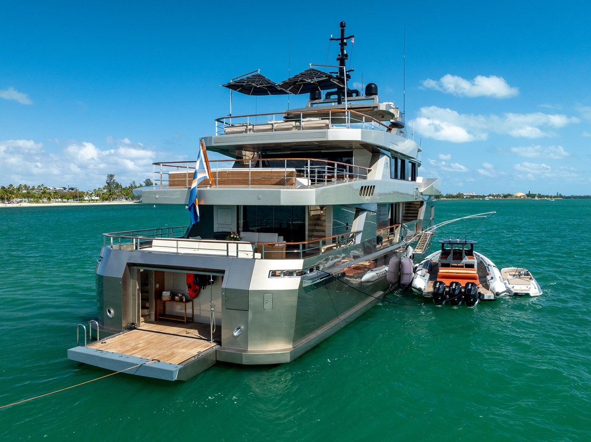Admiral Motor Yacht MAVERICK For Sale