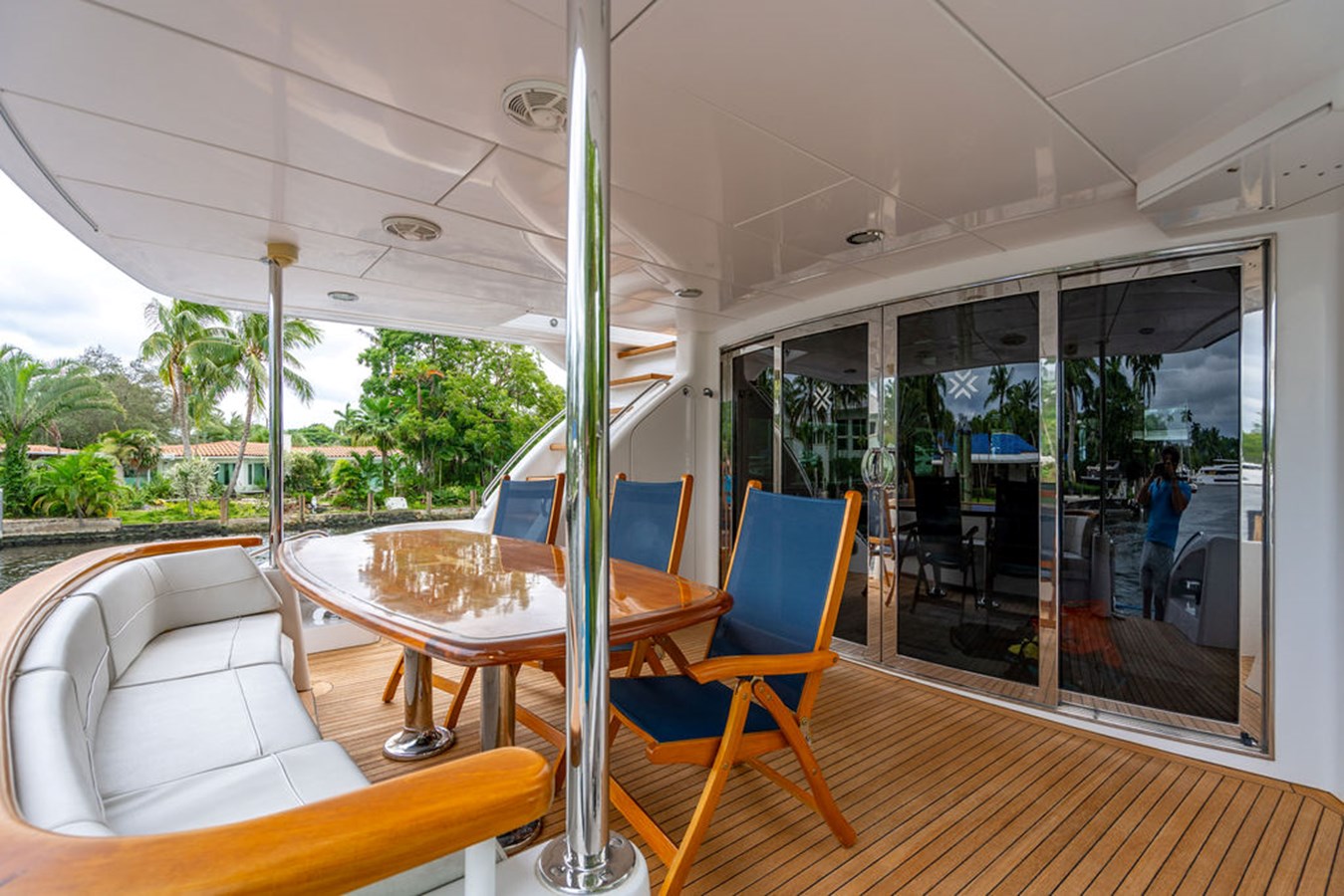 Hatteras Motor Yacht TOP SHELF For Sale