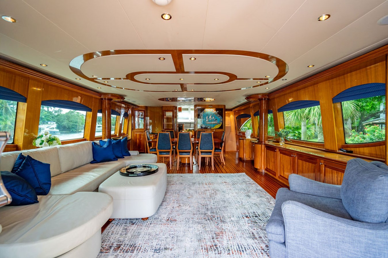 Hatteras Motor Yacht TOP SHELF For Sale
