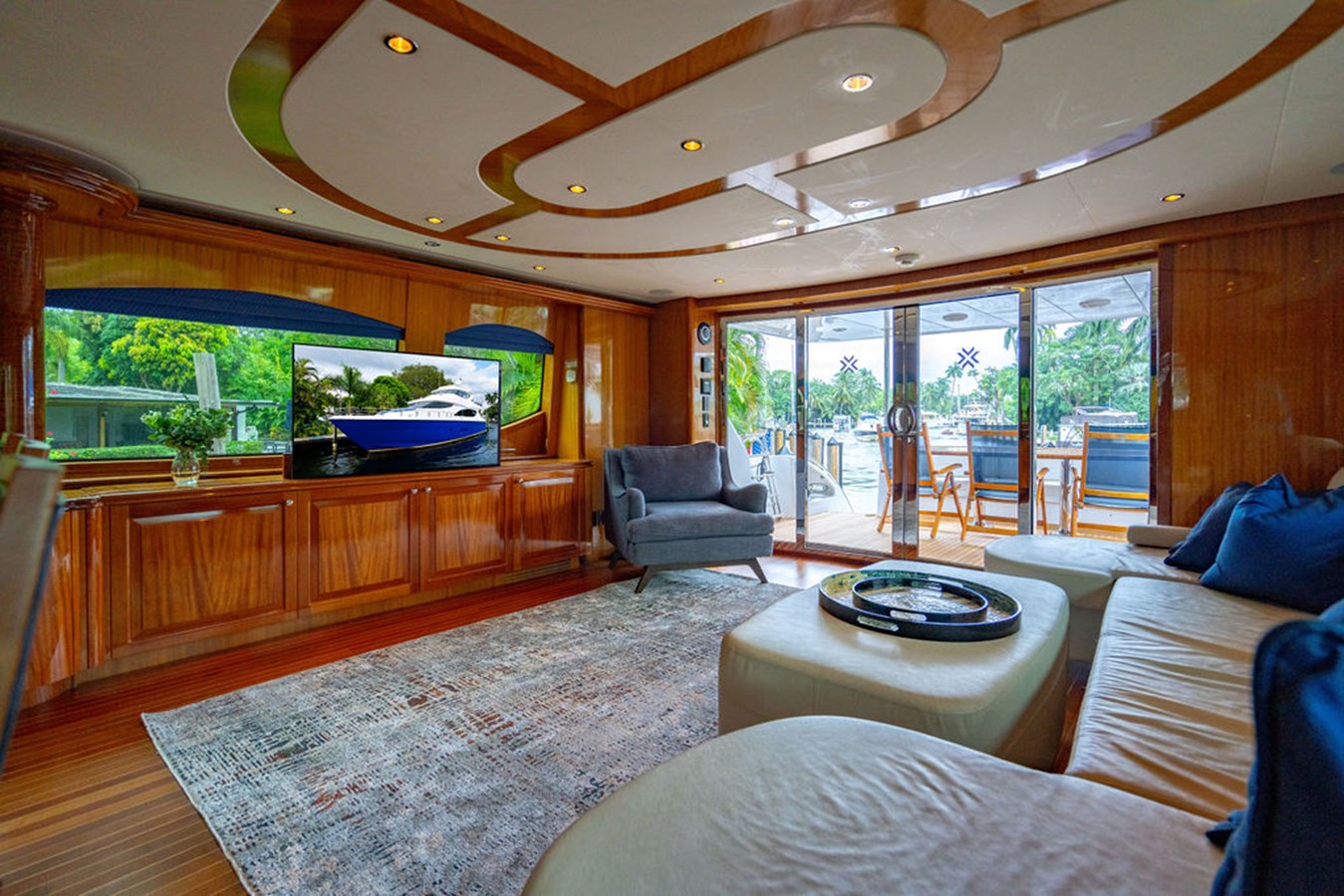 Hatteras Motor Yacht TOP SHELF For Sale