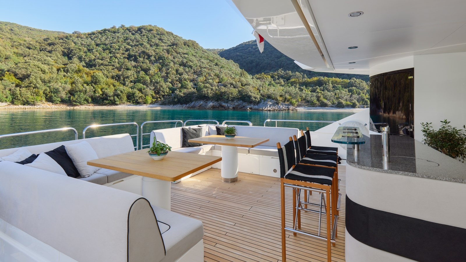 Sunseeker Motor Yacht WICKED PLAY For Sale
