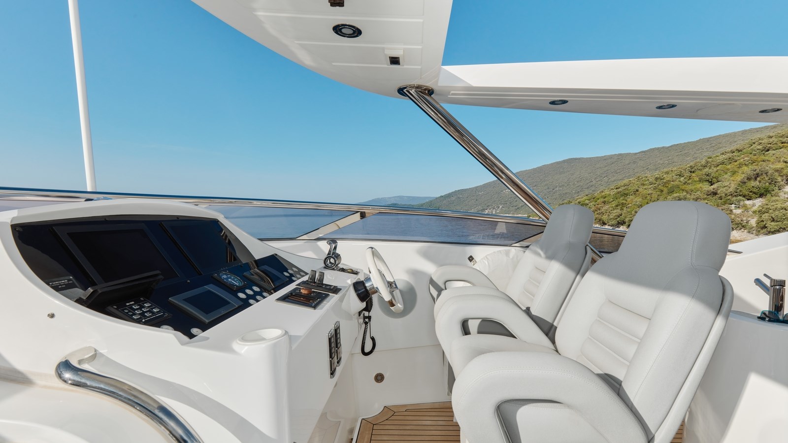 Sunseeker Motor Yacht WICKED PLAY For Sale