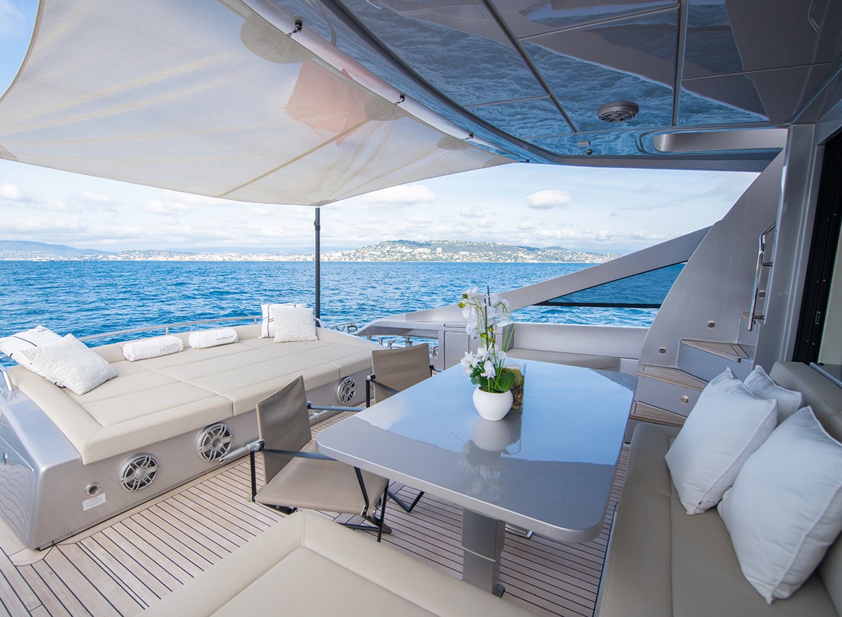 Pershing Motor Yacht MAGIC of AYR For Sale
