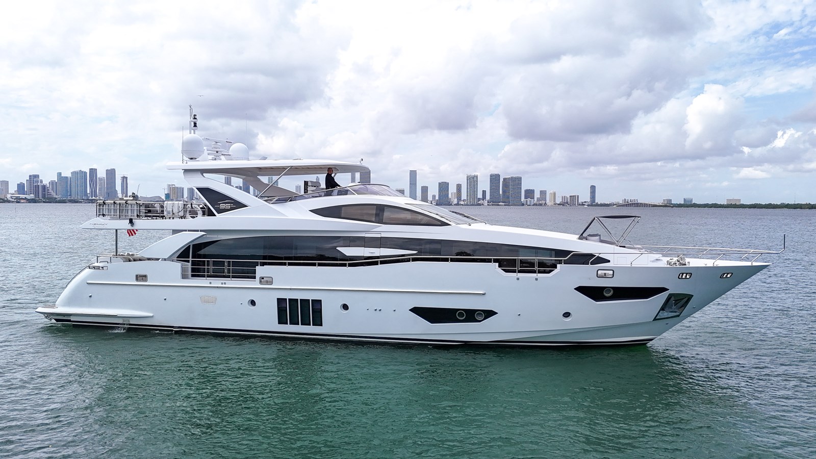 Azimut Yachts Motor Yacht 2017 Azimut 30 Metri For Sale